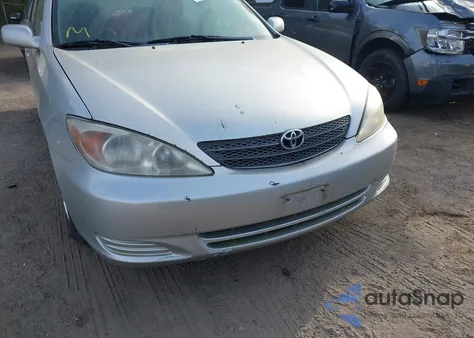 2002 Toyota Camry Le from USA, damaged, VIN 4T1BE32K82U104088